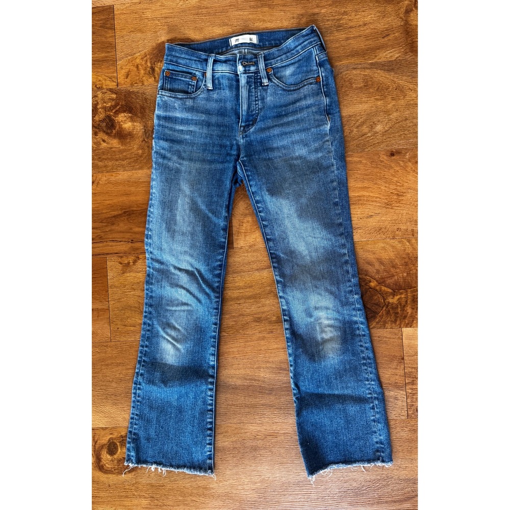 Madewell Mid-Rise Kick Out Jeans Blue Raw Hem Size 23 Cropped Flare Denim